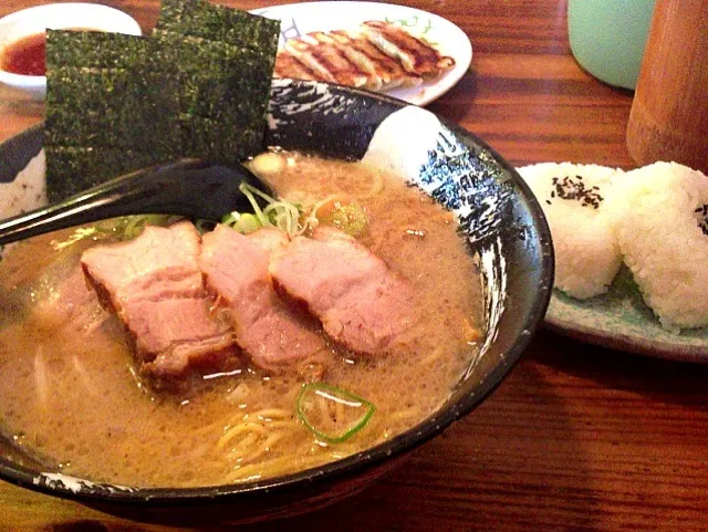 かじわ屋 のこってり醤油ラーメン|ちびさん