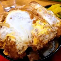 Snapdishの料理写真:カツ丼|兼六さん