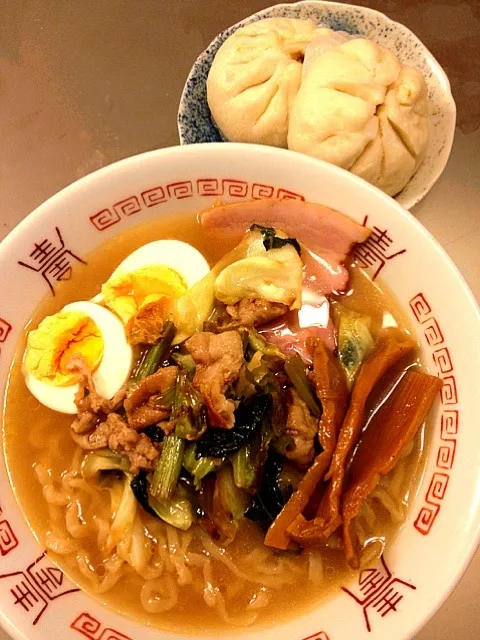 味噌ラーメン 手作り肉まん|ころままさん