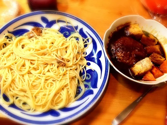 あさりパスタと煮込みハンバーグ|かなさん