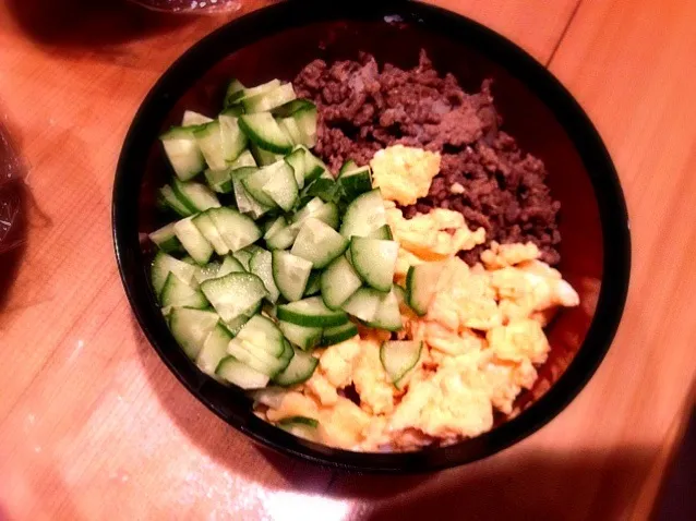 三色丼|かなさん