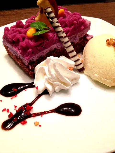 紅芋クリームとチョコレートの紅芋モンブラン|かずくん。さん