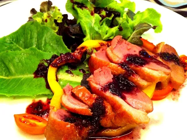 Duck confit with red wine vinegar dressing|Issara. 🍴さん