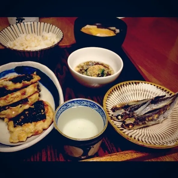 晩飯 アゴの干物 オヤキ 酢の物 吸物 ご飯 お酒少々|HalfPintさん