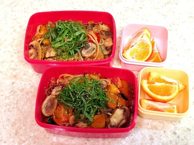 そぼろ入り和風醤油パスタ弁当🌷|まりんごさん