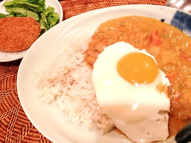 Snapdishの料理写真:こんな寒い日になんですが(^^;;   夏野菜たっぷりカレー。|松浦有里さん