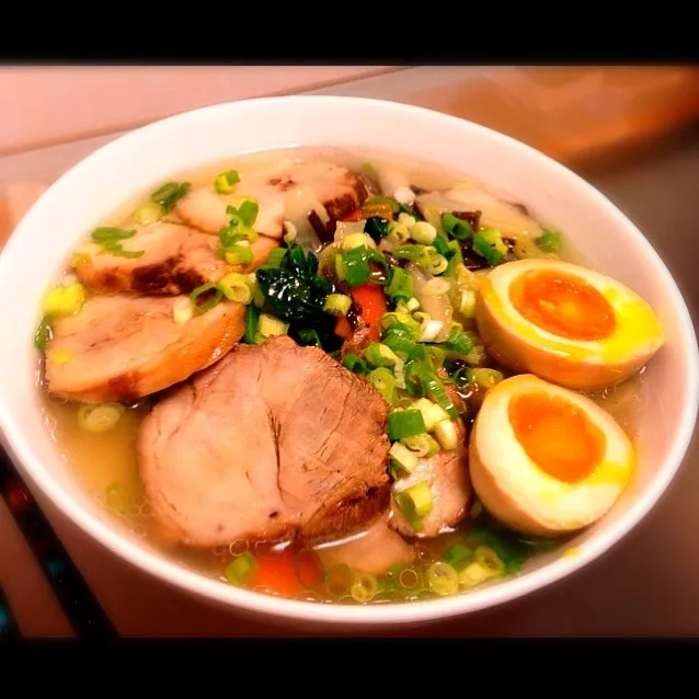 かっぴーさんのチャーシューでサンマーメン風チャーシュー麺🍜|ベルさん