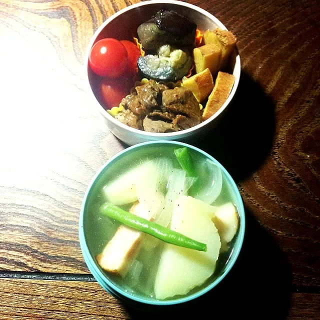 12/7娘弁当  じゃがいもとベーコンの野菜スープ  鶏肝生姜醤油煮  ミニトマト  さつまいものりんごジュース煮  茄子の揚浸し  ＊金曜日でぴったり常備菜使い切りましたよ＊|yukiyamasakiさん