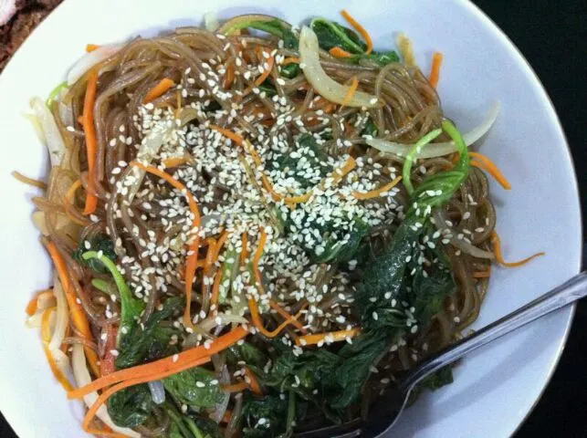 stir fry sweet potato noodle (japchae)|Raine Melissa Rimanさん