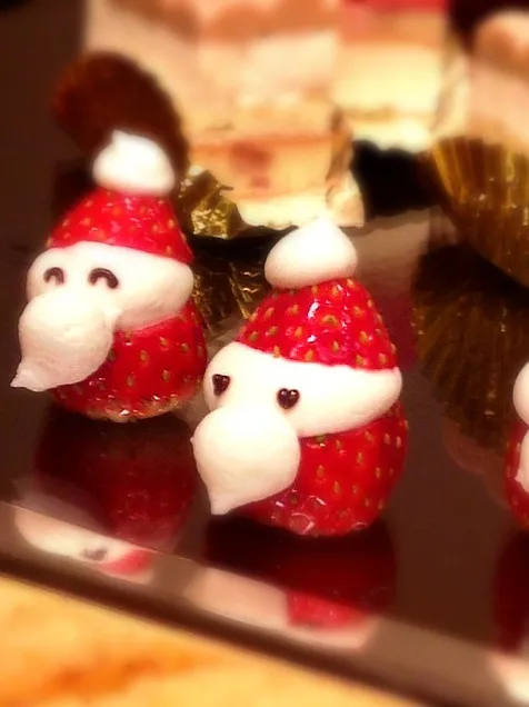 Snapdishの料理写真:strawberry santa claus|うきさん