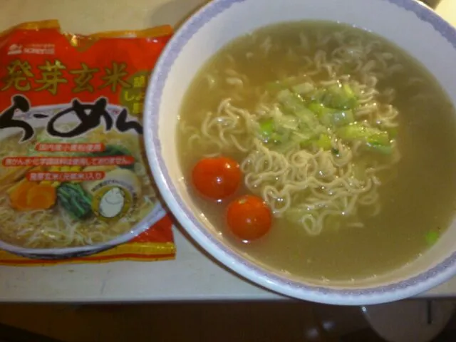 二日酔いにつき無かんすいの玄米ラーメン|rose7さん