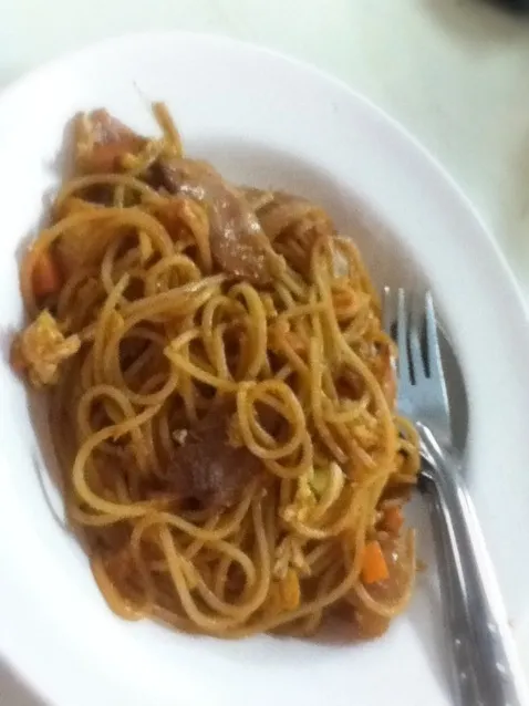 Snapdishの料理写真:สปาเก็ตตี้ผัดซอสเบคอน @โรงอาหารบพิตรพิมุข ><|PapikoVoice-Risukii-さん