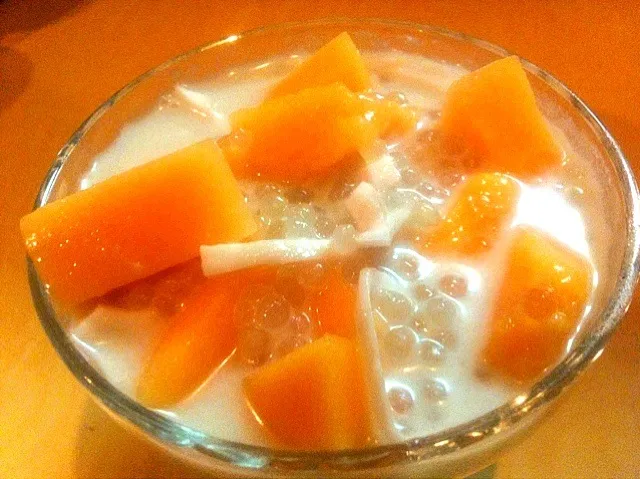 สาคูเมล่อน Tapioca and melon in coconut milk|krittさん