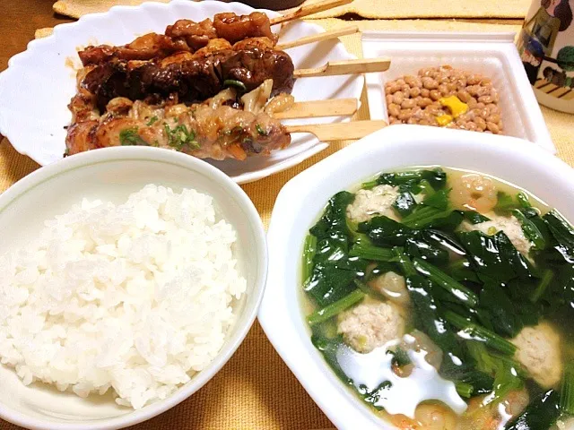 鶏団子とほうれん草のスープと焼き鳥|michiyoさん