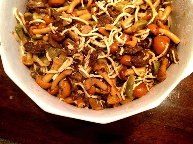 shredded tofu with mushroom|Jiehuさん