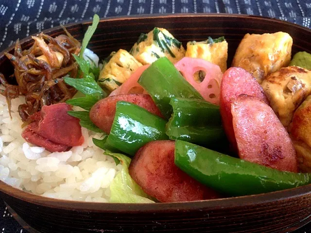 ソーセージソテー&照り焼きつくね弁当|あふぇふぁるさん