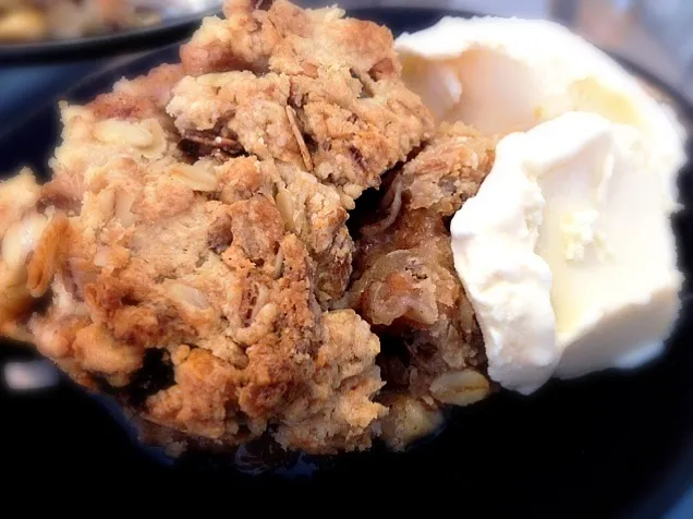 Banana Peanut Butter Crumble a la mode|Junya Tanakaさん