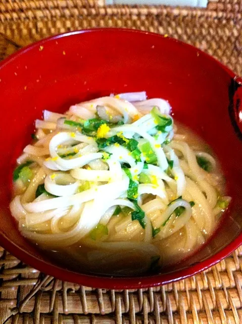 味噌にこみうどん|あやまつさん