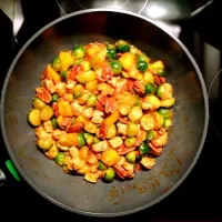 Brussels sprouts Mango Pecans Quorn Chili sauce dish.|Hans de Kruijfさん