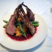 Snapdishの料理写真:Rack of lamb with wine sauce