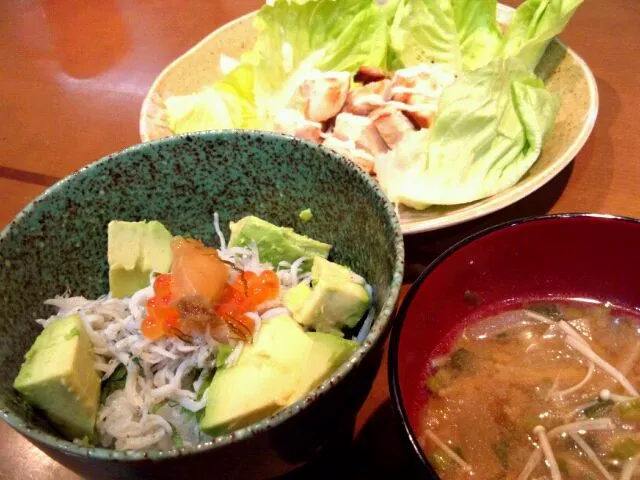 アボカドしらす丼|ゆらりさん