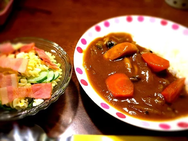 カレーとサラダ♪♪|彩さん