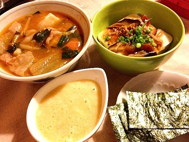 豚汁からのチゲ    ナメタケ生姜掛け豆腐   大和芋すりおろし|mari miyabeさん