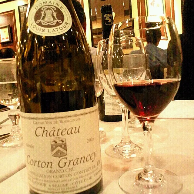 Snapdishの料理写真:Chateau Corton Grancey 2005 Domaine Louis Latour|ふぃるまめんとさん