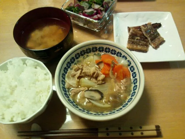 豚肉と野菜の煮物定食|ミズノ　タカコさん