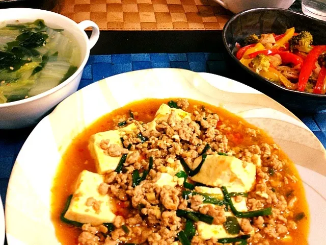 Snapdishの料理写真:麻婆豆腐・たらの中華蒸し・白菜とわかめの中華スープ|じゅんさん