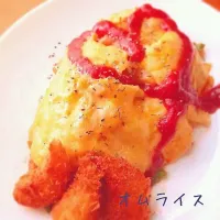 Snapdishの料理写真:トローリﾁｰｽﾞinオムライス|あおいのさん