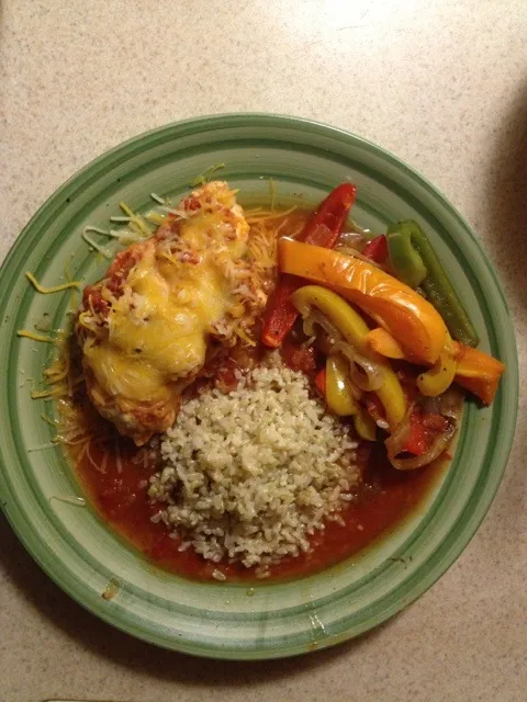 Salsa chicken with sautéed peppers and brown rice|lisaさん