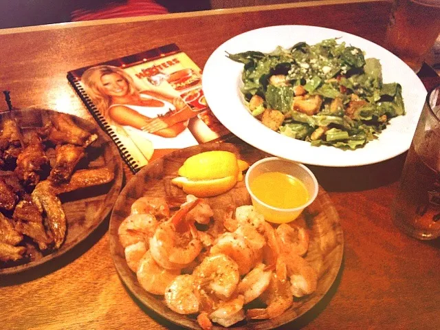 Ckicken wings,caesar sald,steamed shrimp @HOOTERS|PinkBarbieさん