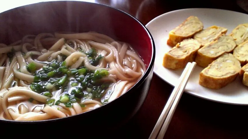 うどんとだし巻き|こうどんさん