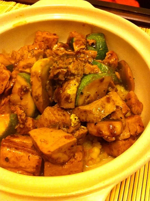 Homemade dinner.  Couscous, corn, tofu, mushroom, zuccini, black pepper soy sauce brown sugar|Ariz Guzmanさん