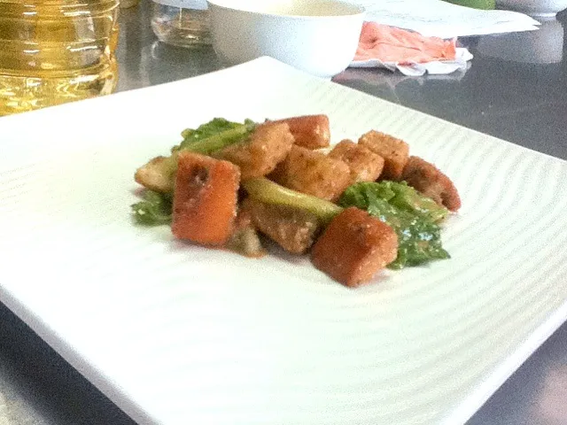 Caeser's salad garnish with croutons|Tagaytayさん