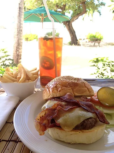 Hamburger and French Fly @ Beach bar|yukさん