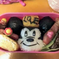 Snapdishの料理写真:ミッキーラブ弁当|かおりさん