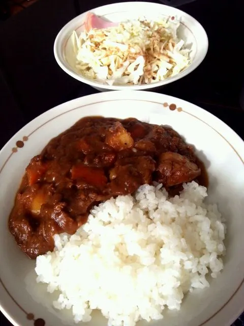 カレーとキャベツサラダ|野崎恵理さん