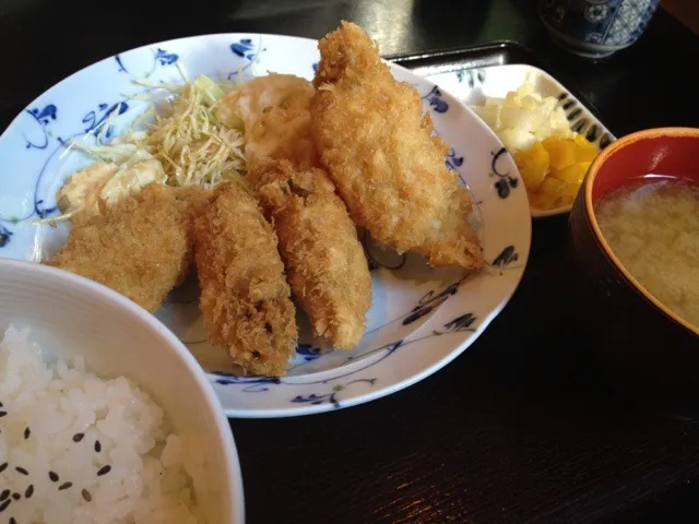 カキフライ定食|shinoktzwさん