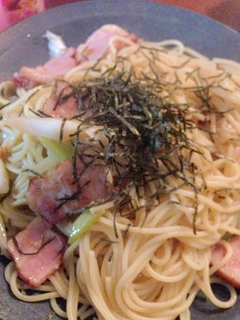 Japanese style pasta with bacon and green onions☆ﾍﾞｰｺﾝとﾈｷﾞと和風ﾊﾟｽﾀ|🌈Ami🍻さん