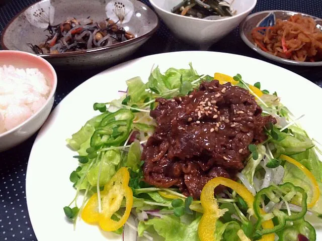 ふたりde焼肉サラダ|まにまぁるさん