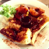 Snapdishの料理写真:french toast with grill peach|Amigaさん