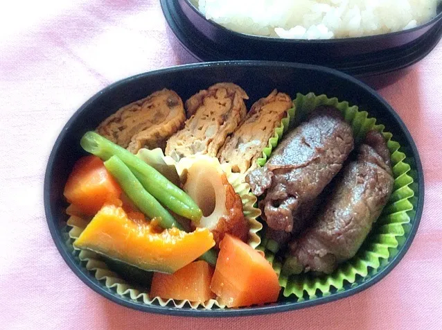 Snapdishの料理写真:牛肉の長芋巻き弁当|tomoさん