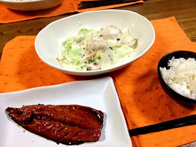 白菜と鶏団子のクリーム煮 サバの味醂干し|あゆみさん