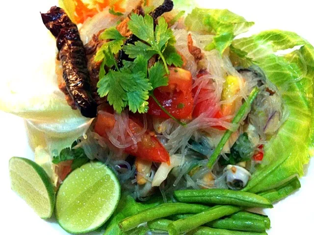 Yam mun sen (Thai spicy glass noodles salad)|Jorge Bernal Márquezさん