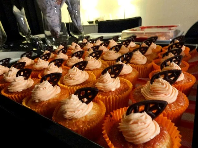 Orange cupcakes|sanne christensenさん