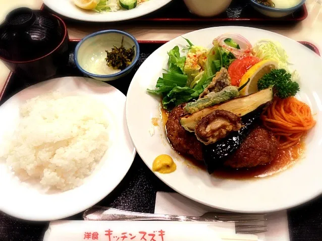 和風ハンバーグ定食|さつまいももんさん