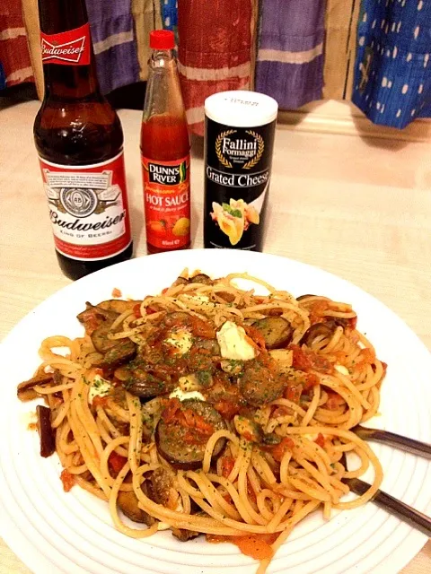 Snapdishの料理写真:Spaghetti tomato,aubergine and cheese|Reiji Miuraさん