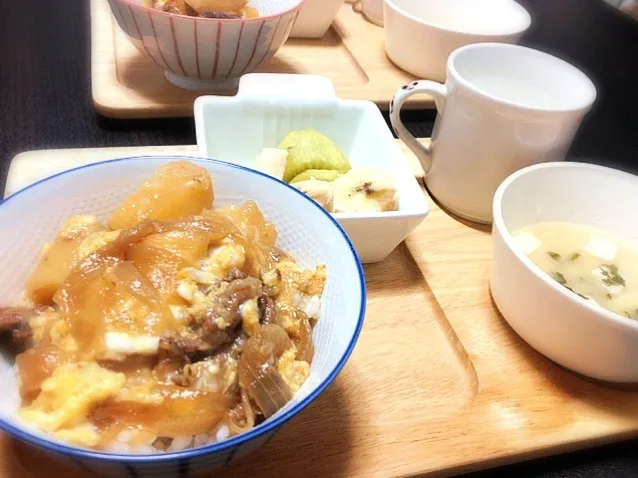 Snapdishの料理写真:昨晩の肉じゃがをリメイク|＊sasaco＊さん